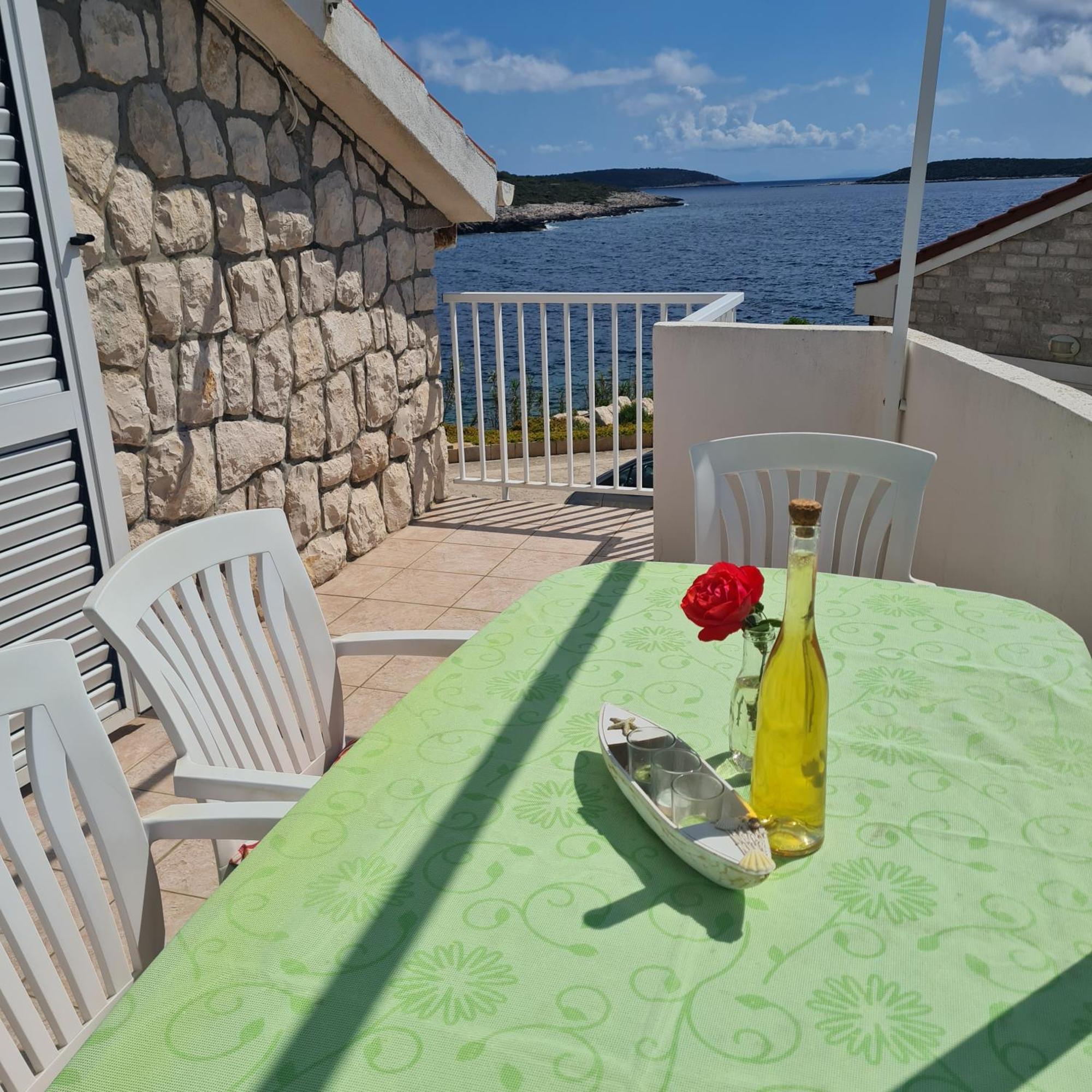 Apartment Karuza Rukavac Vis Rom bilde