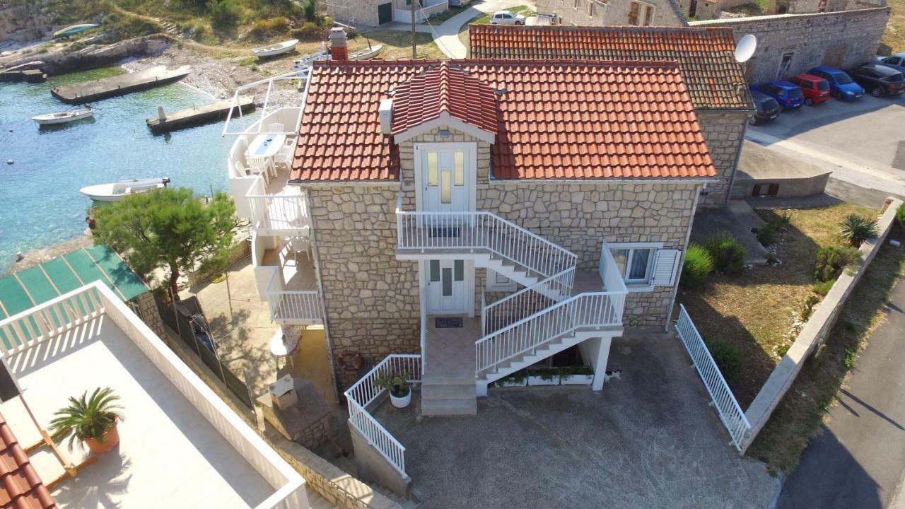 Apartment Karuza Rukavac Vis Eksteriør bilde