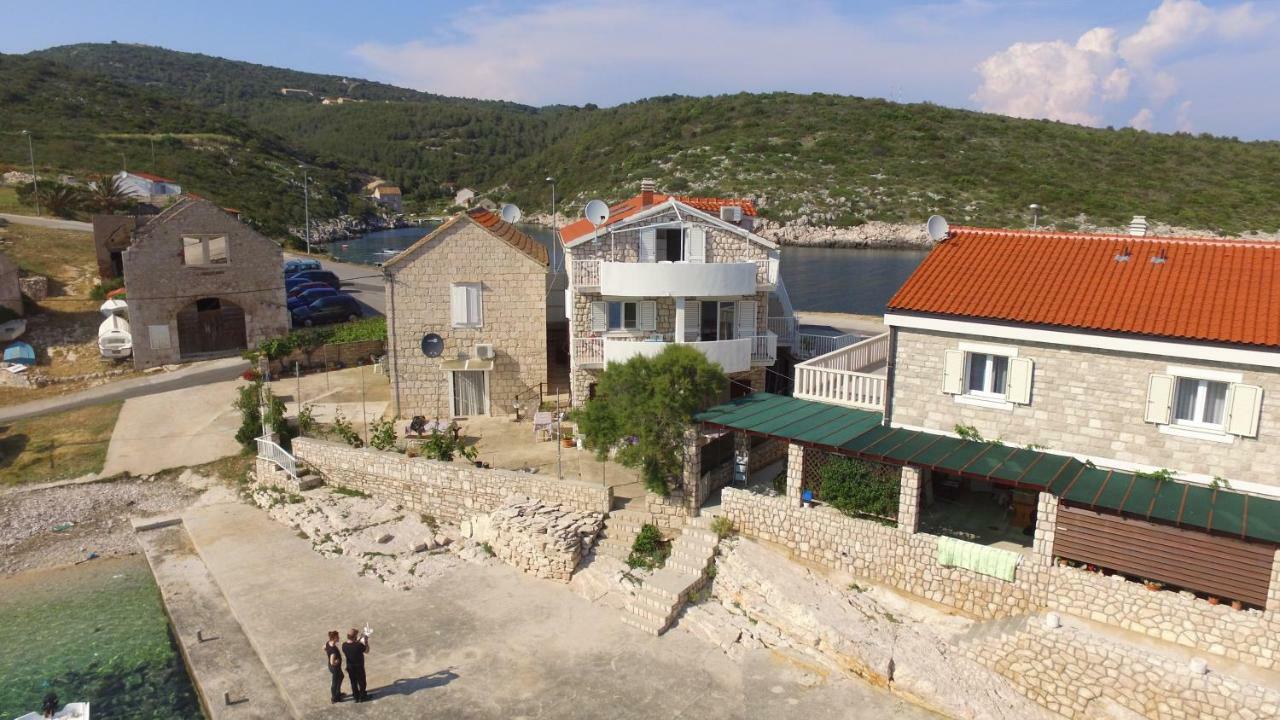 Apartment Karuza Rukavac Vis Eksteriør bilde