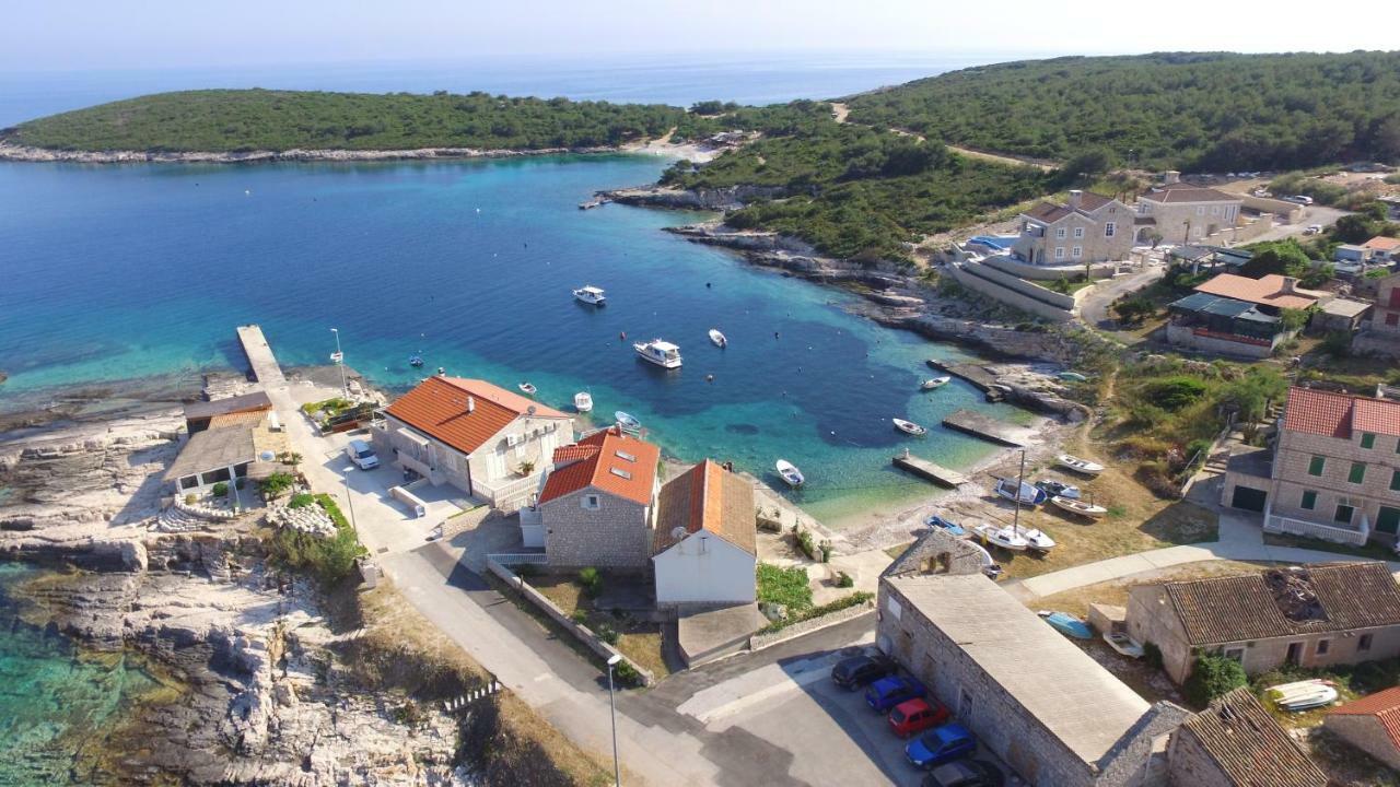 Apartment Karuza Rukavac Vis Eksteriør bilde