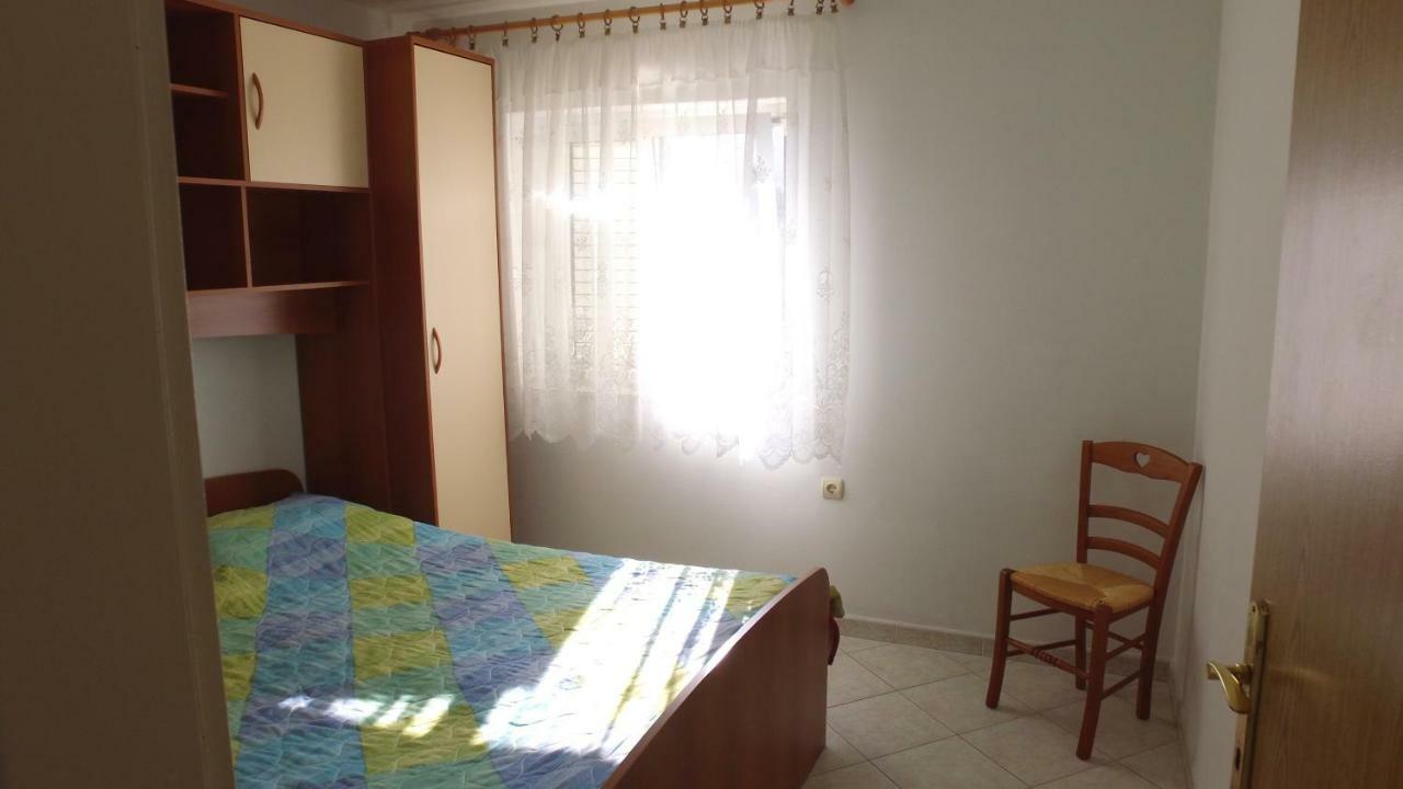 Apartment Karuza Rukavac Vis Eksteriør bilde